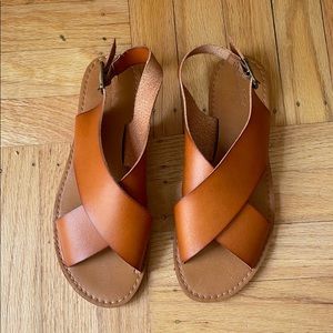 Universal Thread Sandals